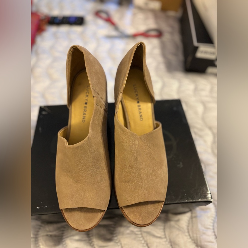 Lucky Brand Women's Brown Suede Peep Toe Mules-EUC
